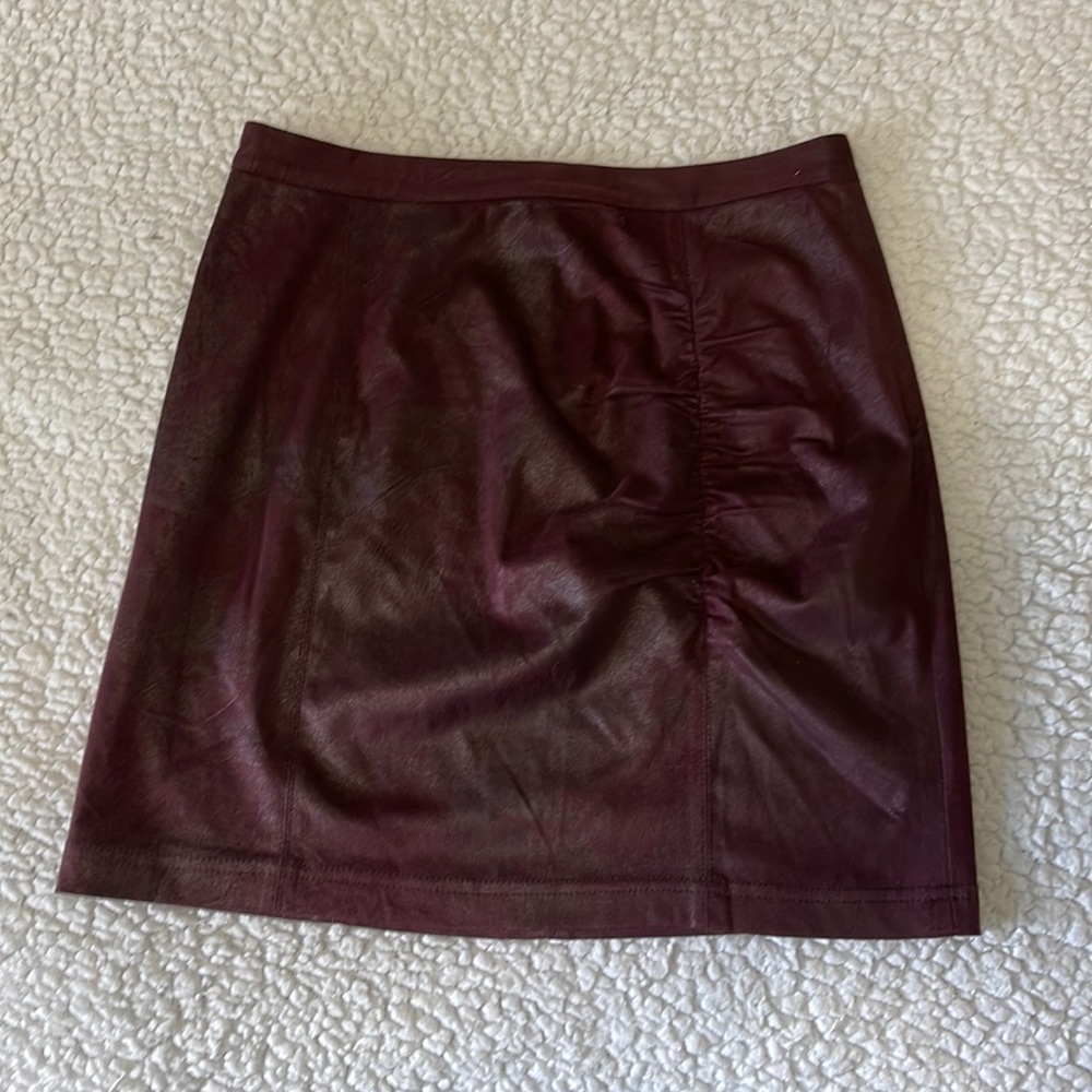 EUC SUEDE FREE PEOPLE SKIRT